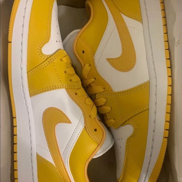 AIR JORDAN 1 LOW POLLEN 553558-171 Sz 8.5 main image 7